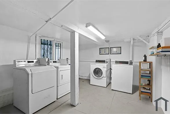 1344 W 4th St #29 — Photo 6