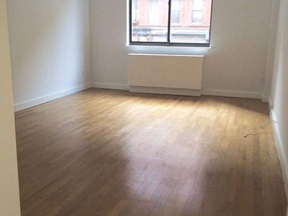 5th image of 447 W 45th St APT 2B