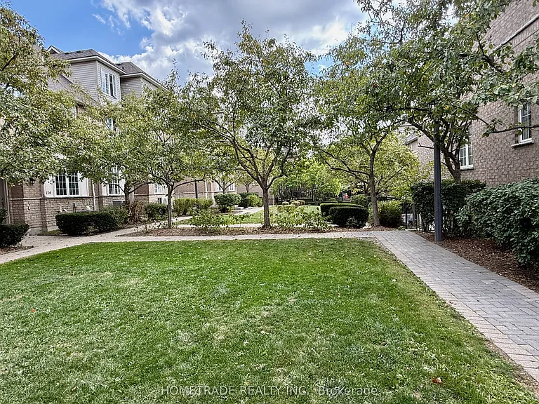23 Observatory Ln #72 — Photo 3
