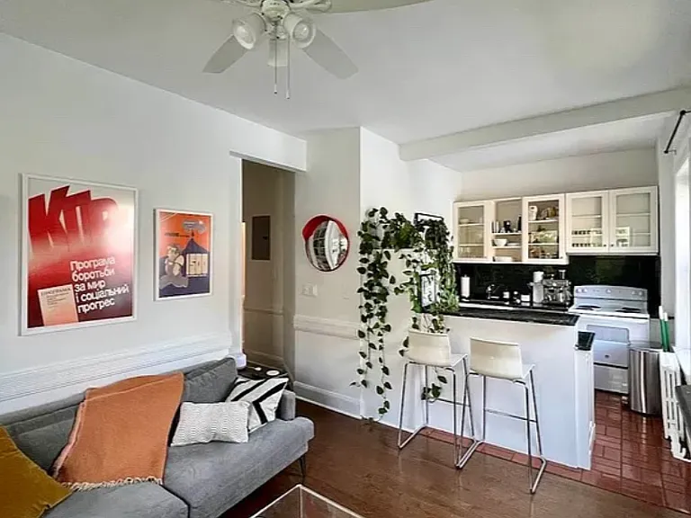 38 Macdougal St #5B — Photo 5