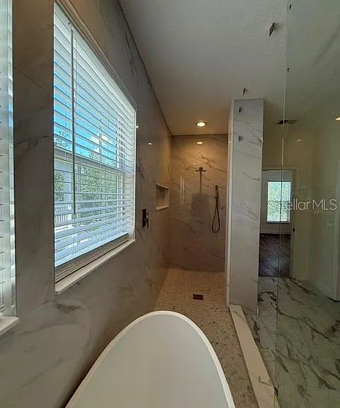 912 Waterside Dr — Photo 16