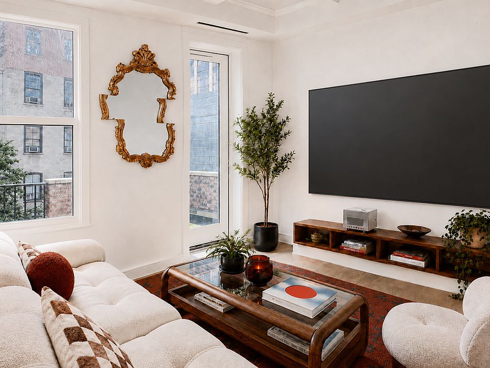 1st image of 144 Waverly Pl #3R