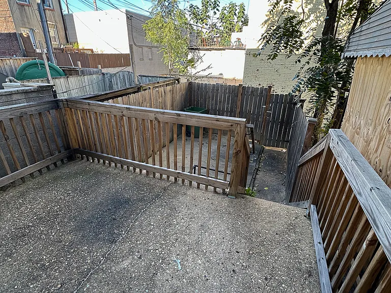 26 N Clinton St — Photo 4
