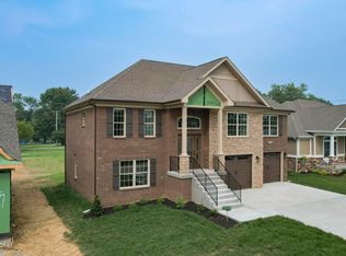 7909 Cultivator Ct, Louisville, KY 40291