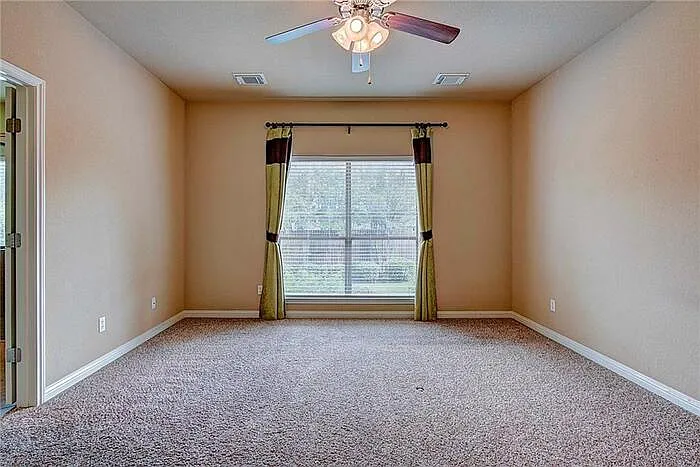 2409 Santa Clara Ln — Photo 16