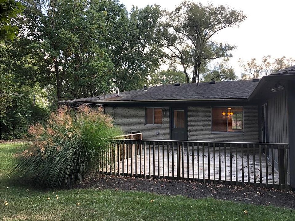 2nd image of 632 Spring Mill Ln
