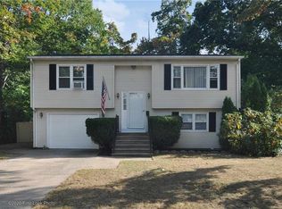 88 Damon Ave, Warwick, RI 02889