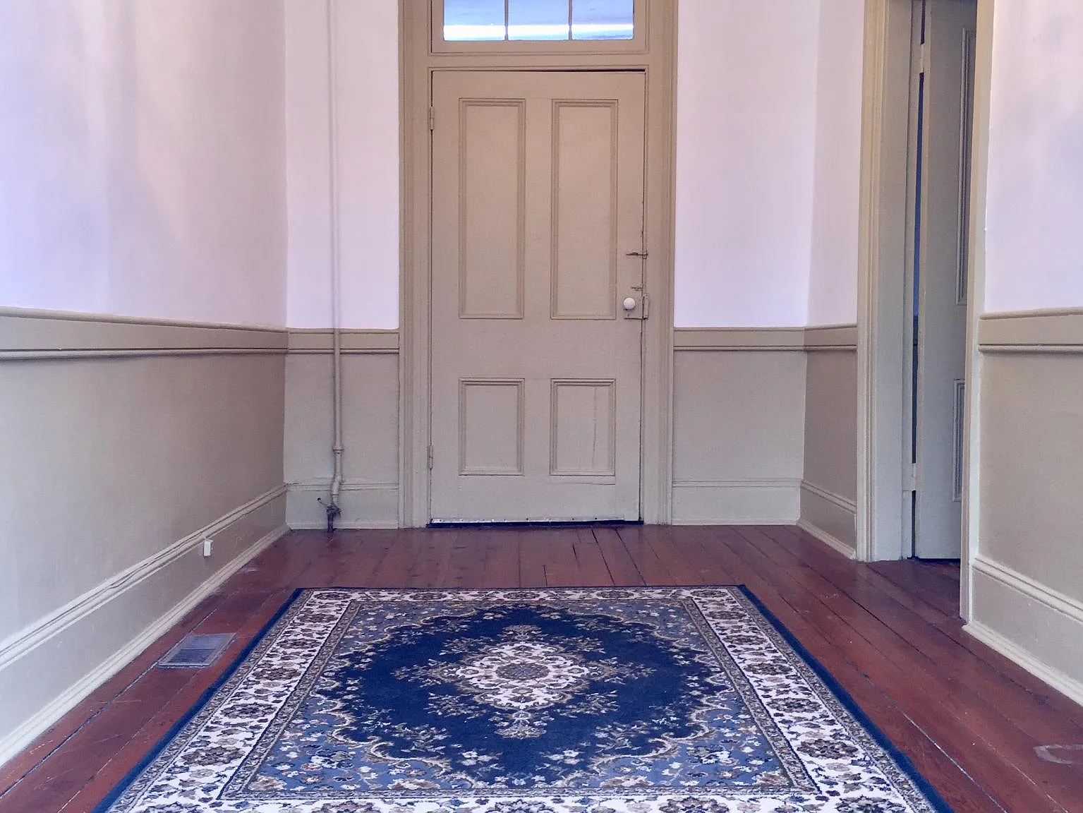 1 bed, 1100 sqft, $1,500 — Photo 2
