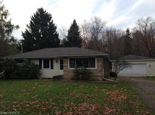 13987 Butternut Rd, Burton, OH 44021