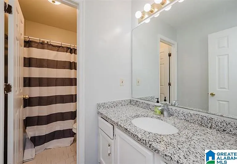 218 Carl Nichols Dr — Photo 9