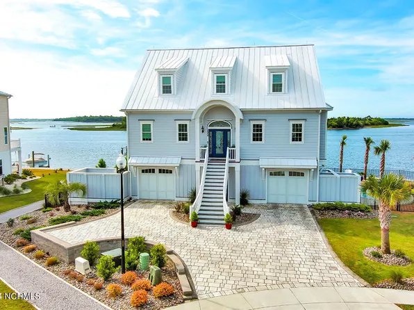 222 Deer Island Road, Swansboro, NC 28584