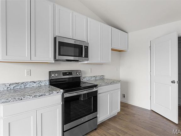 3rd image of 1565 Salerno Dr