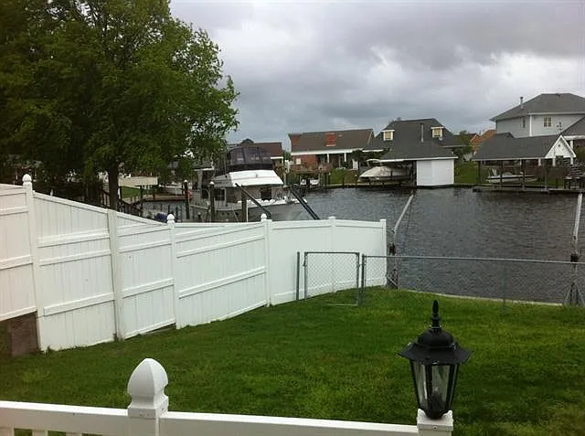 211 Windward Psge — Photo 3