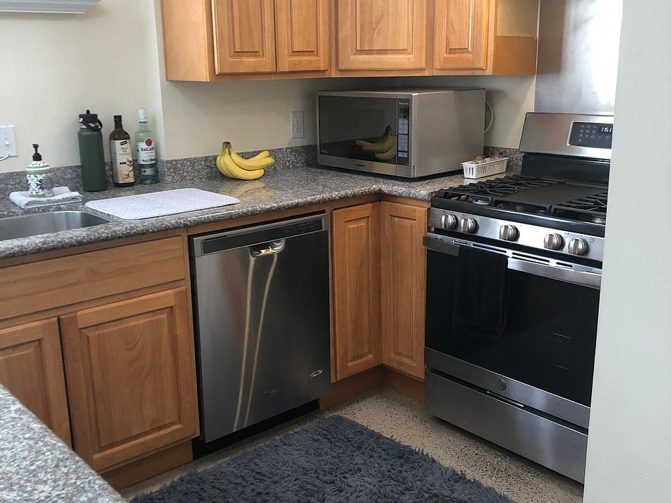 Nice size kitchen with eat at bar