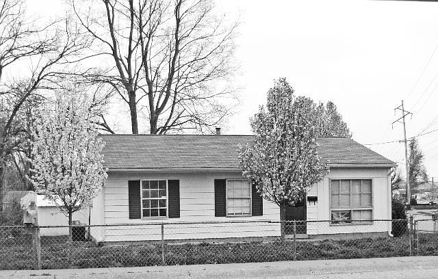 1st image of 3022 Cravens Ave