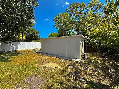 950 NW 109th St #REAR Photo 1