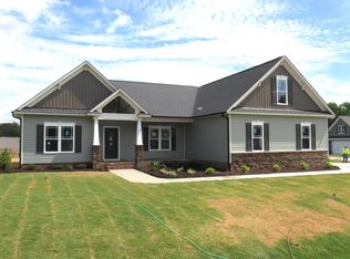 21 Valleydale Dr, Benson, NC 27504