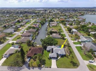 416 SE 11th Ct, Cape Coral, FL 33990