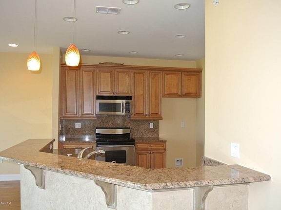 3rd image of 42 Golden Eye Ln