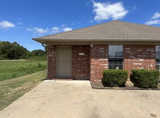 407 Middle Rd, Conway, AR 72032
