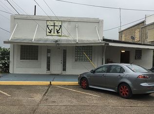 206 Ed Linn, Edna, TX 77957