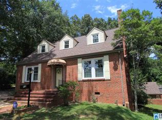 913 Woodland Ct, Anniston, AL 36207