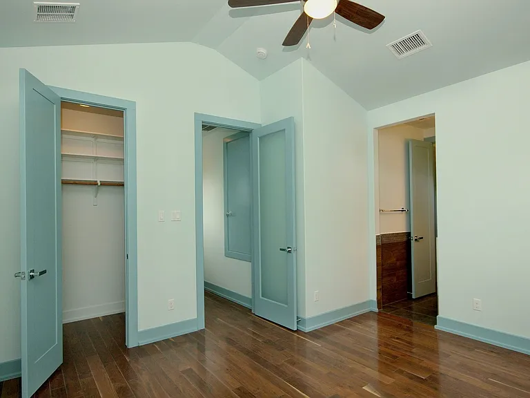 306 Franklin Blvd — Photo 28