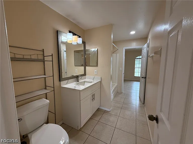 696 Homestead Rd S — Photo 23
