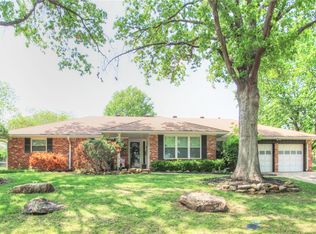 1025 Meadow Dr, Bartlesville, OK 74006
