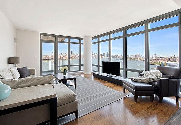 3rd image of 2 Northside Piers APT 9K