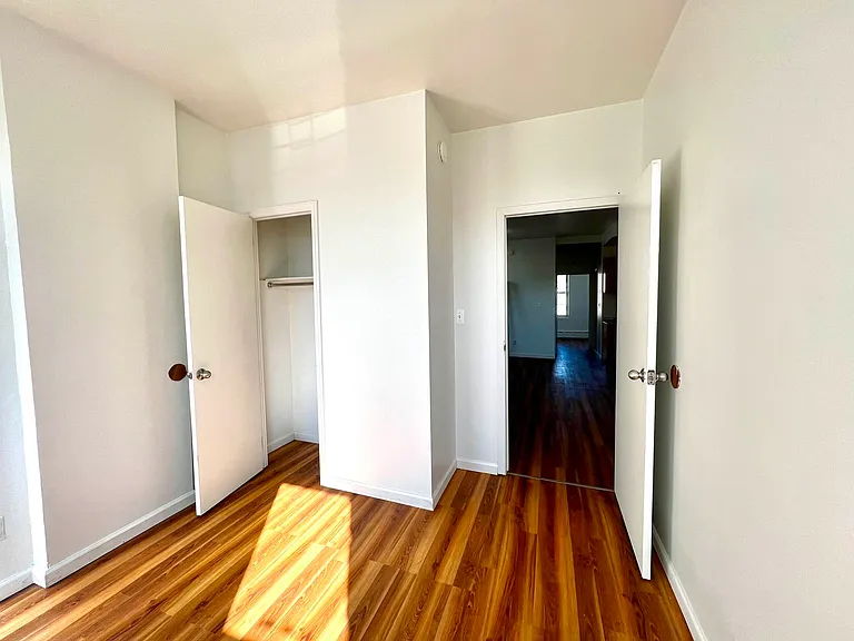 111 Montauk Ave #2 — Photo 5