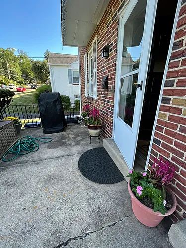 1576 Ferndale Ave #1 Photo 1 1576 Ferndale Ave #1 Photo 1