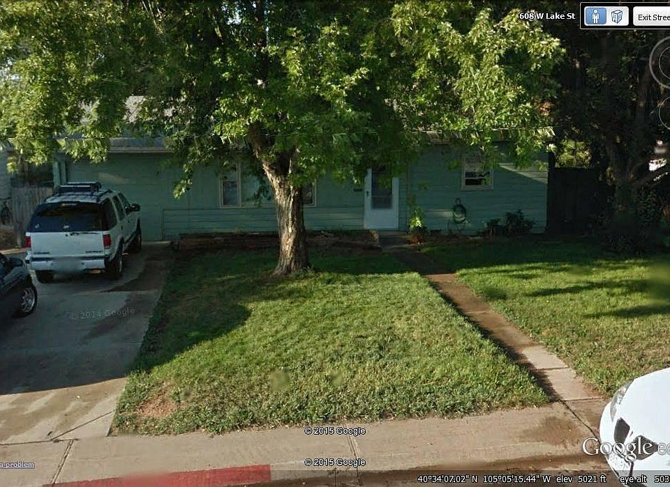 Front yard w Sprinkler system