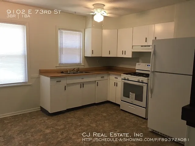 9102 E 73rd St — Photo 3