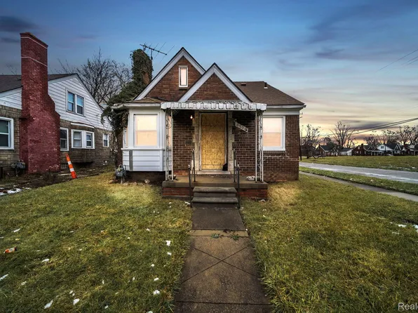 9900 Lauder St, Detroit, MI 48227