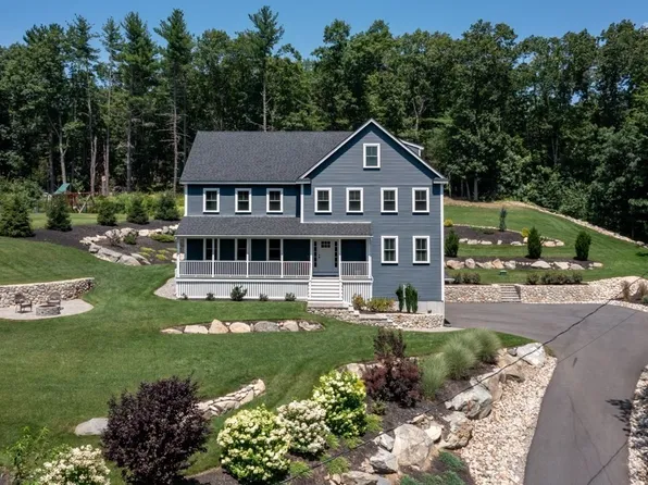 378 Salem St, Andover, MA 01810