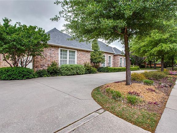2nd image of 2101 Winding Hollow Ln