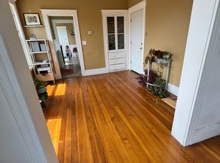270 Washington St APT 5, Salem, MA 01970