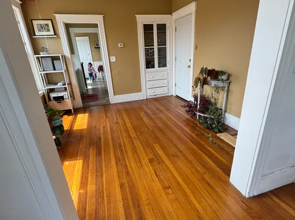 270 Washington St, Salem, MA