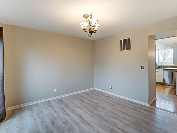 4th image of 10014 Deepwood Ct