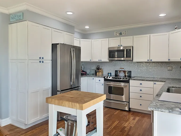 Wood Dr — Photo 8