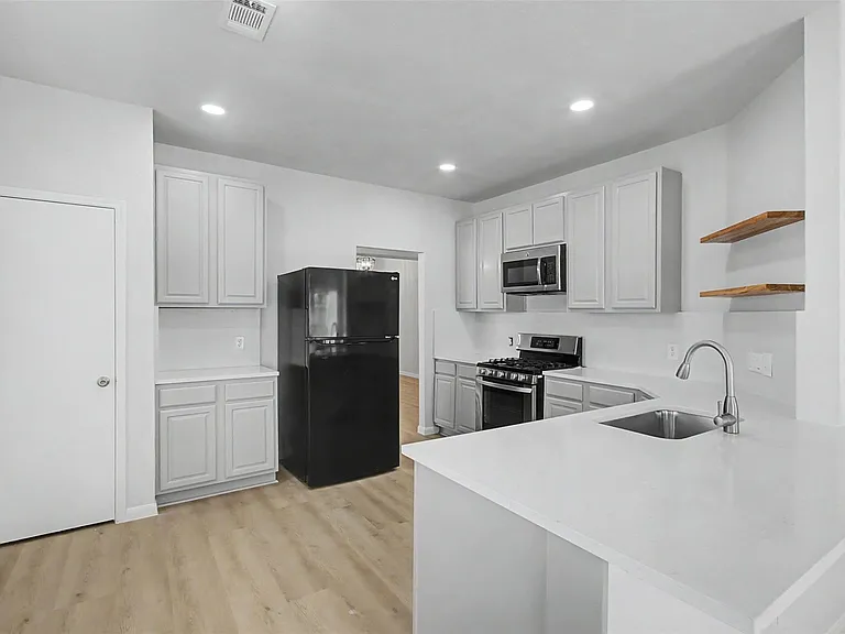4351 Palmer Plantation Dr — Photo 11