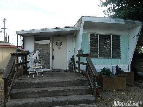 1st image of 124 S Abbie St