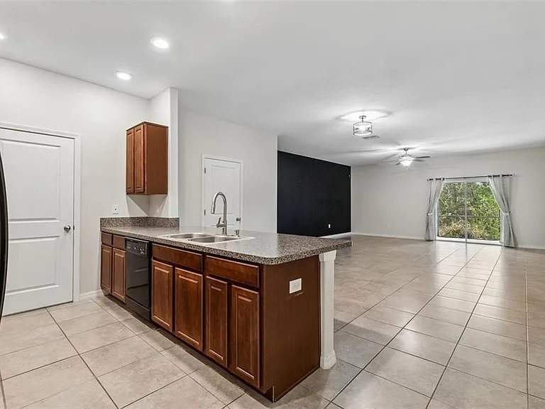 10687 Lake Montauk Dr — Photo 7