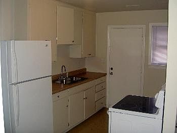 2nd image of 1719 Division St