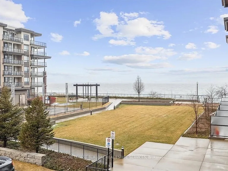 10 Esplanade Ln #215 — Photo 27