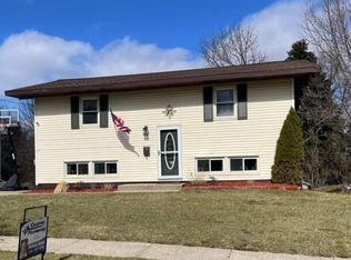 179 Highland Dr, Rockford, MI
