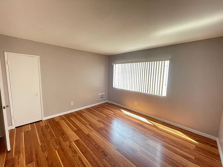 719 N Eucalyptus Ave #17A — Photo 6