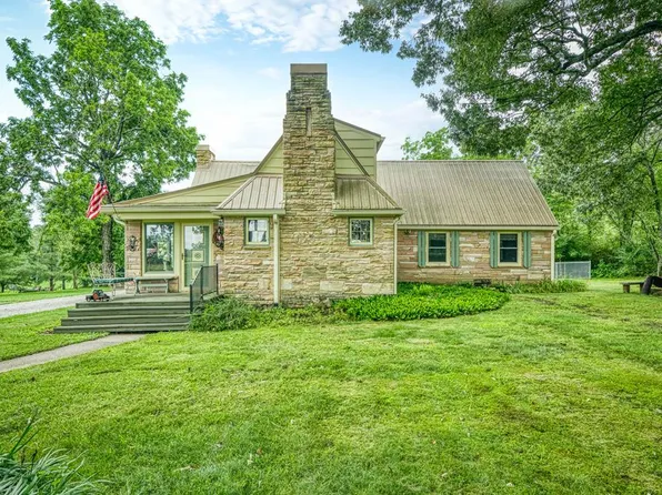 1360 Deep Draw Rd, Crossville, TN 38555