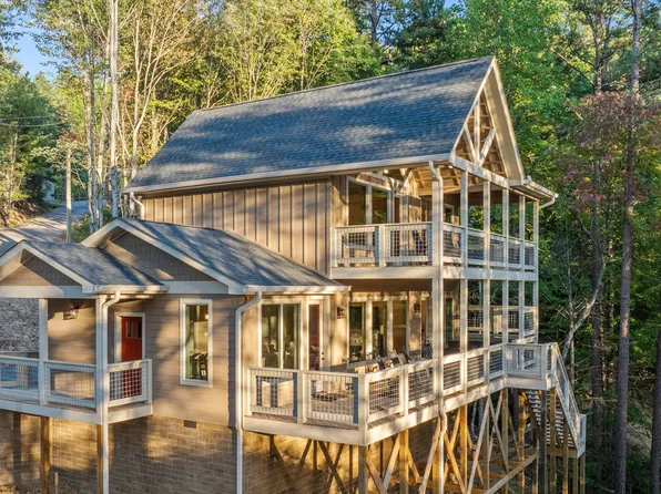 1841 Cherry View Ln, Sevierville, TN 37876